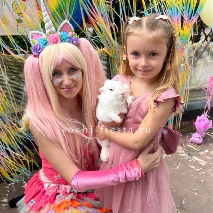 Шоу с кроликом в Пскове