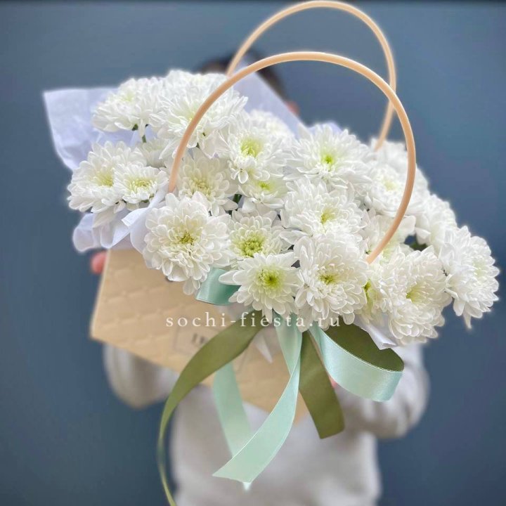 Сумочка с хризантемами в Пскове