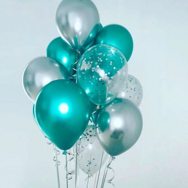 Фонтан шаров "Изумрудный" в Пскове