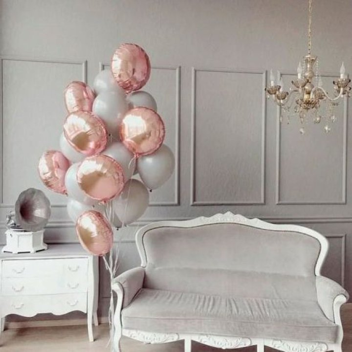 Фонтан шаров "Софт рози" в Пскове