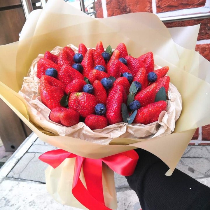 Ягодный бум №3 в Пскове