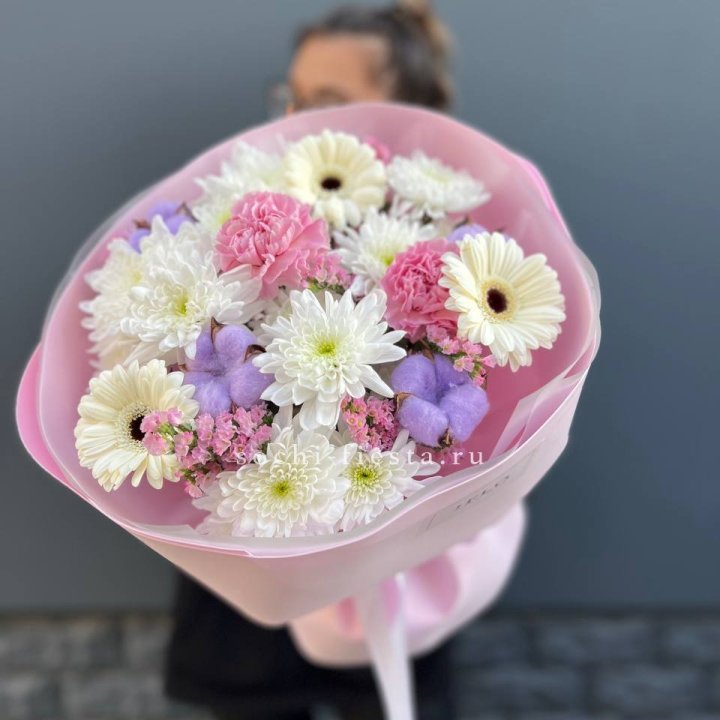 Букет цветов "Пинк спринг" в Пскове