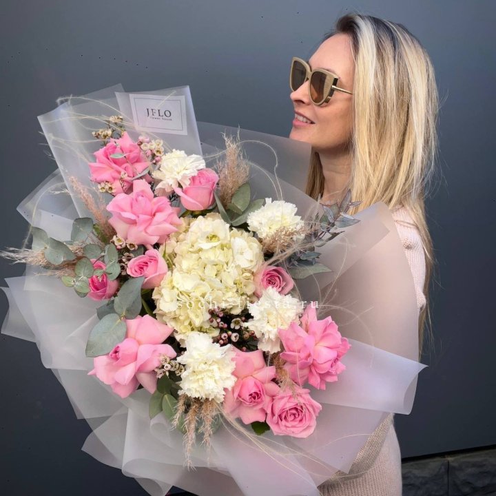 Авторский букет "Гармония" в Пскове