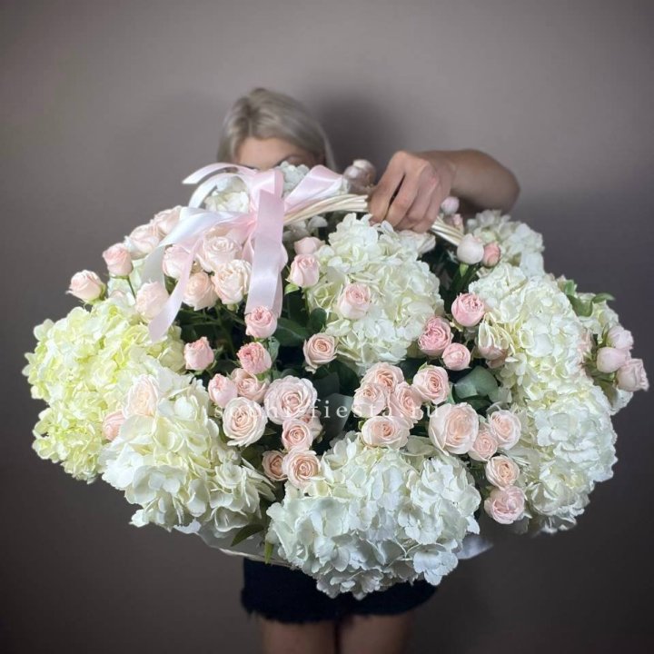 Корзина "Бонбина" в Пскове