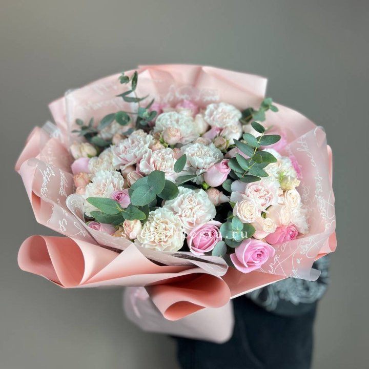  Букет  "Любовь в её глазах" в Пскове