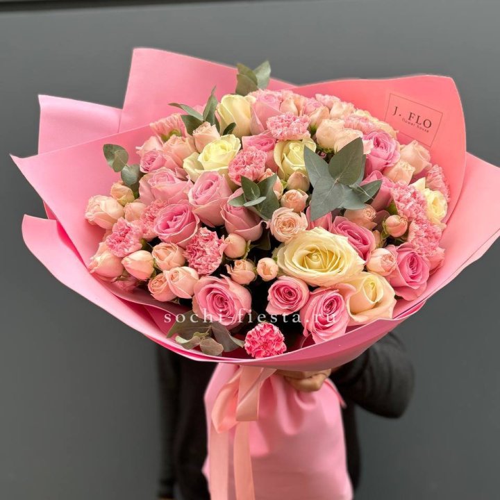 Нежный гигант в Пскове