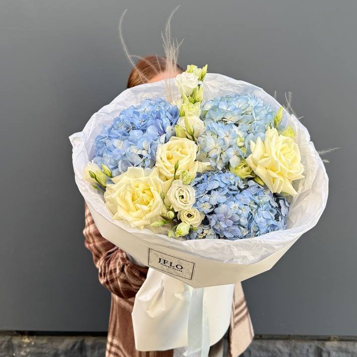 Букет "Глубина глаз" в Пскове