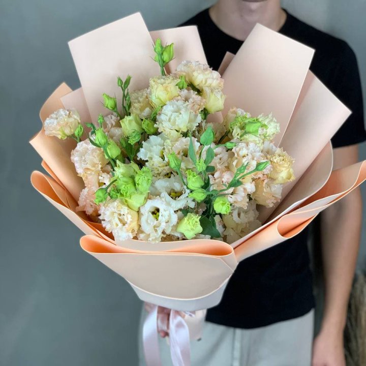 Букет эустом "Крем" в Пскове