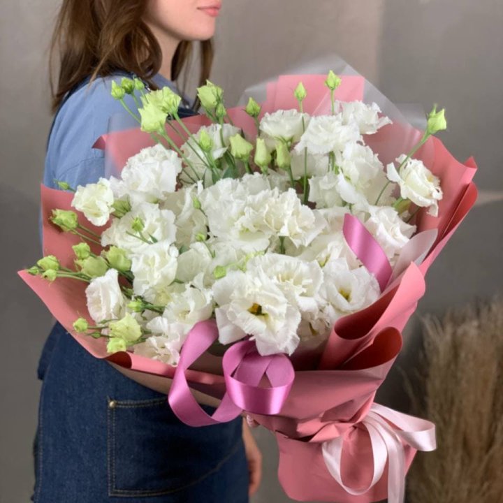 Букет эустом "Пудра" в Пскове