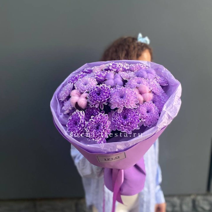 Хризантемы с хлопком в Пскове