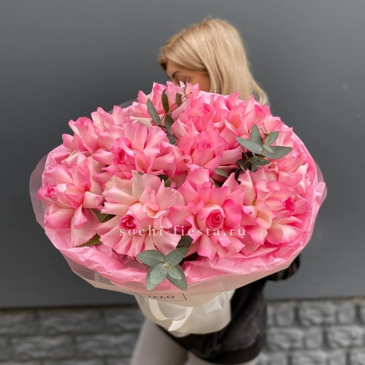 11 французских роз в Пскове