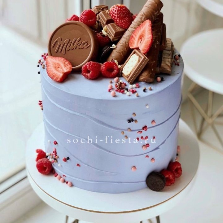 Торт "Milka's world" в Пскове