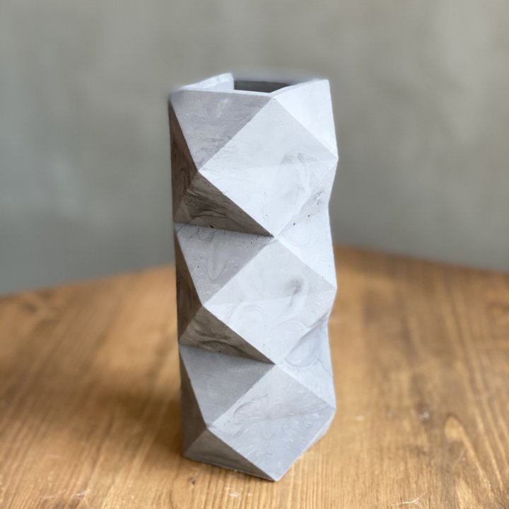 Дизайнерская ваза №1 в Пскове