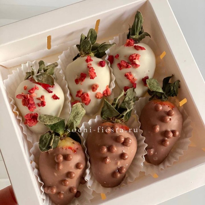 Клубника в шоколаде 6 ягод в Пскове