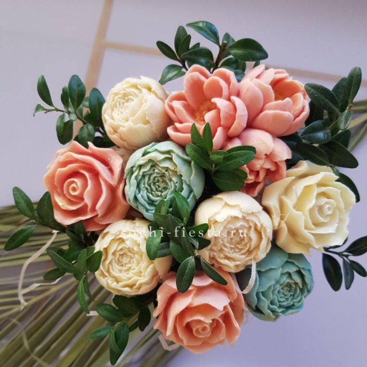 Цветы из шоколада "Альма" в Пскове