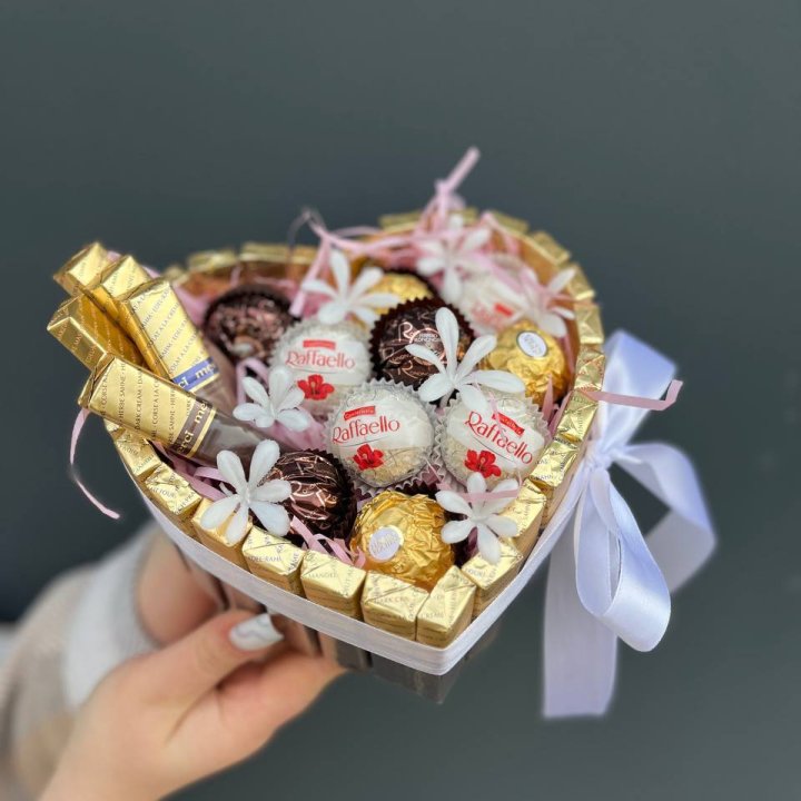 Подарочный набор шоколада в Пскове