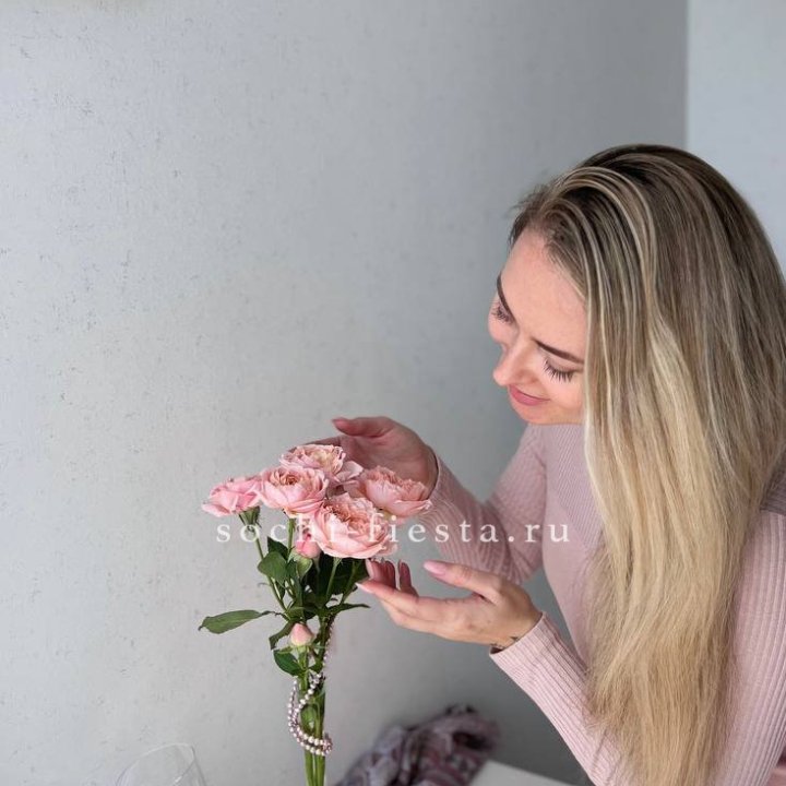 Цветочная подписка "Пакет маленький" в Пскове