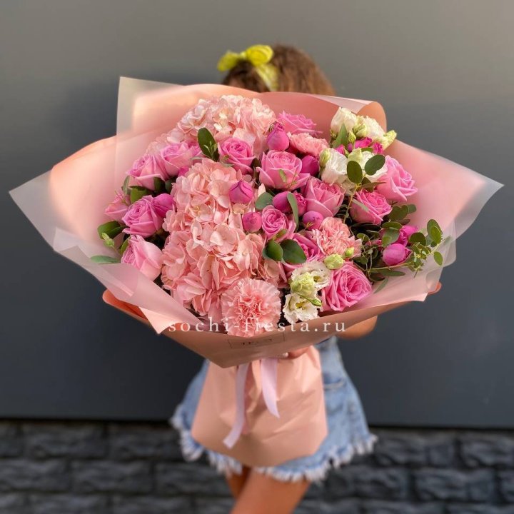 Авторский букет "Восторг" в Пскове