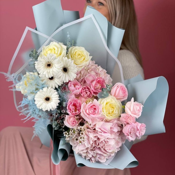 Дизайнерский букет "Адель" в Пскове