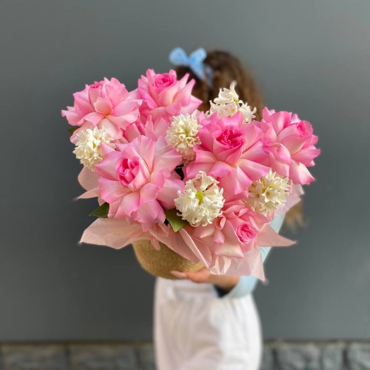 Дуо розы и гиацинты в Пскове