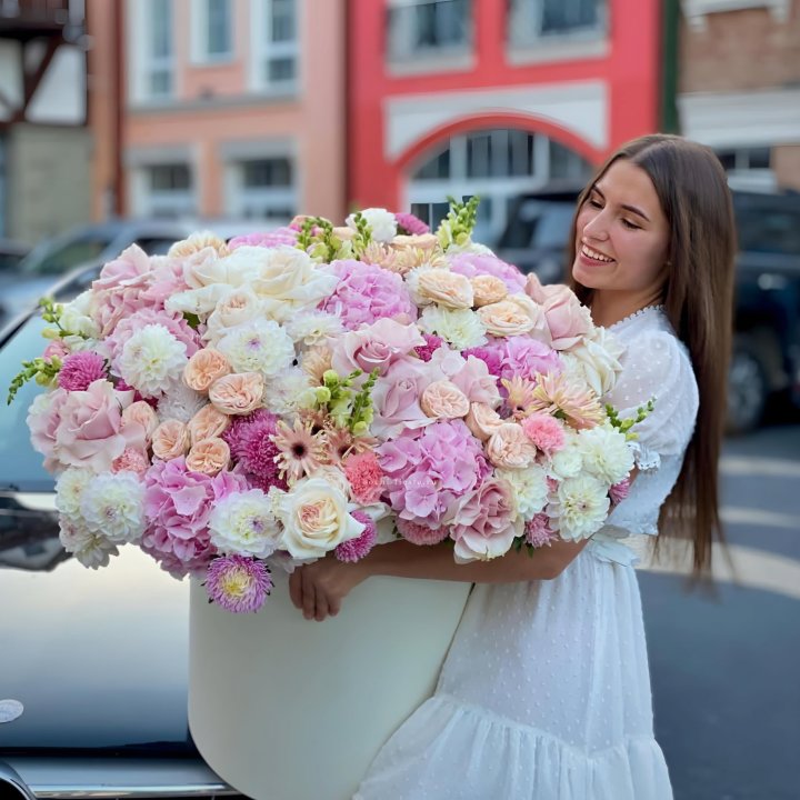 Дизайнерский цилиндр "Мелиса" в Пскове