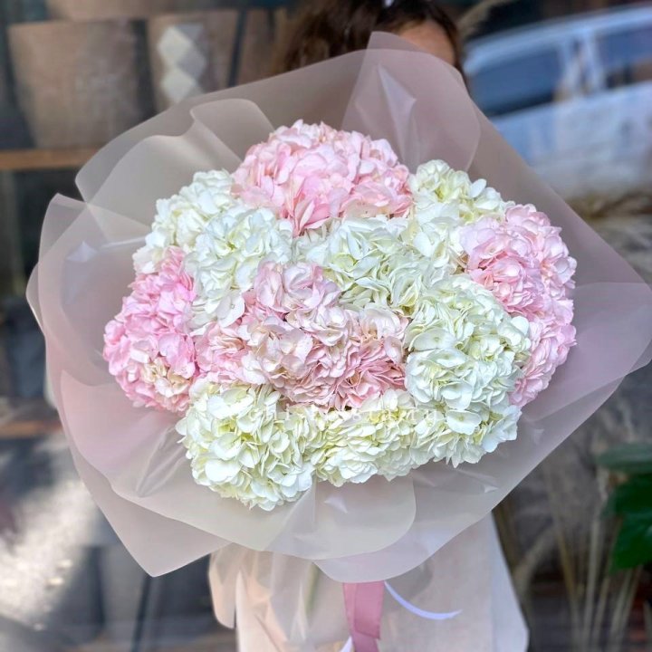 Букет гортензий № 3 в Пскове