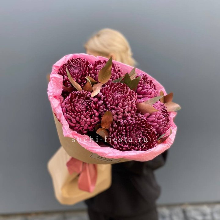 7 Хризантем Бигуди в золоте в Пскове