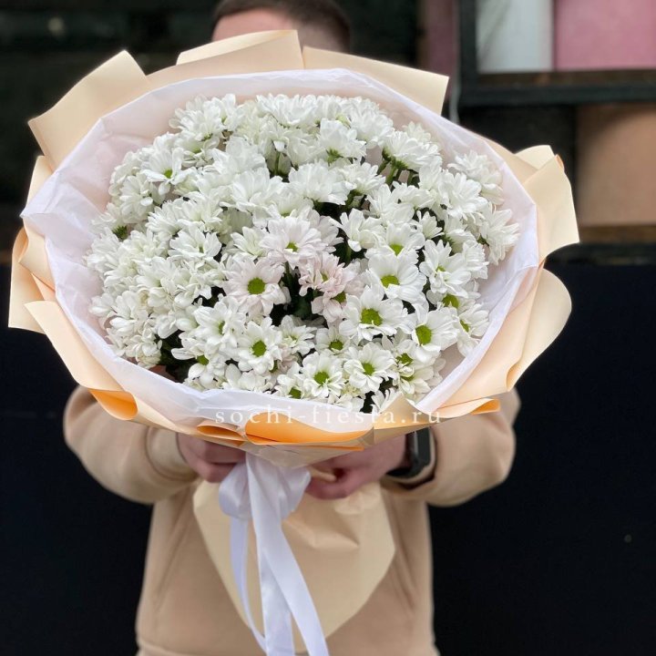  Букет хризантем в Пскове