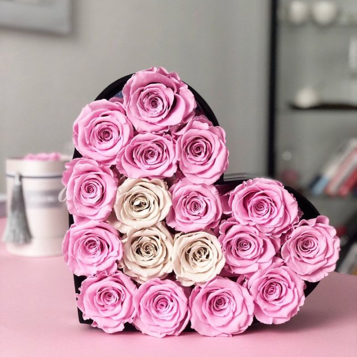 Сердце из роз в Пскове