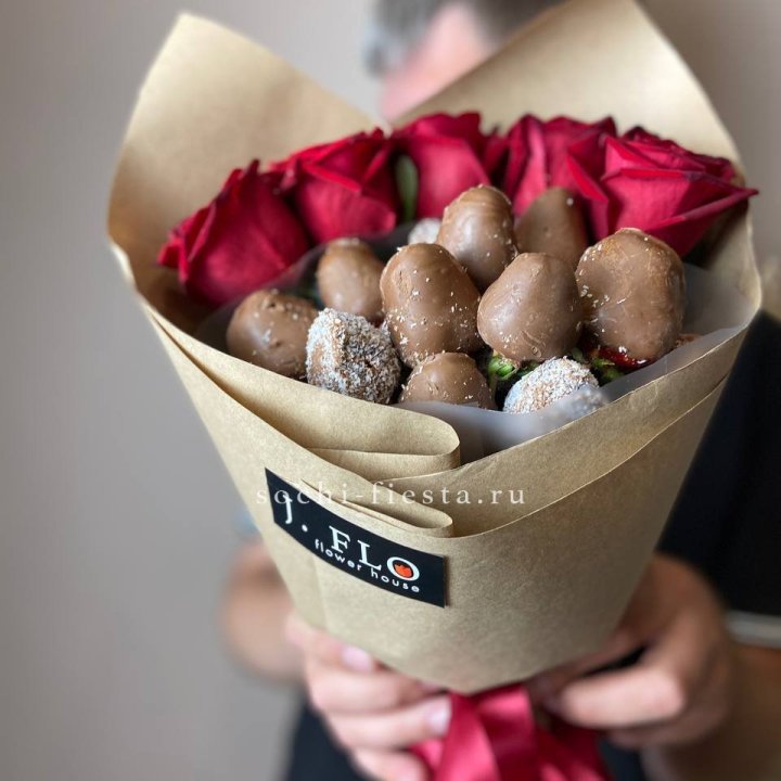 "Тандем с шоколадной клубникой" в Пскове