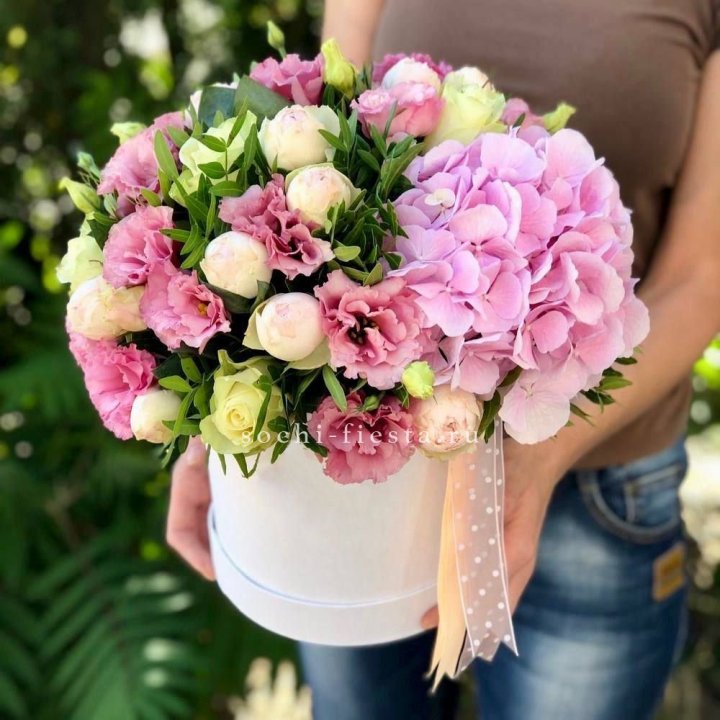 Дизайнерский цилиндр №2 в Пскове