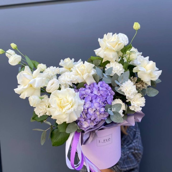 Авторский бокс "Самертини" в Пскове