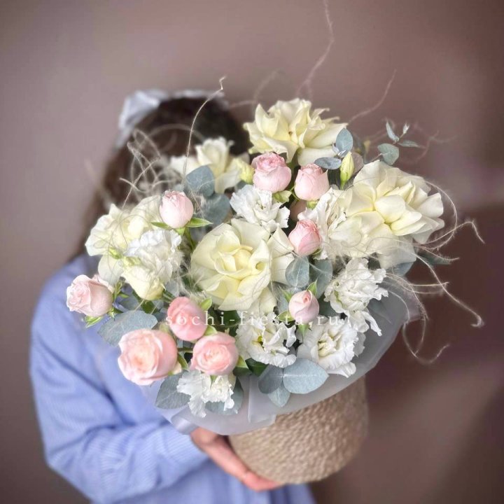 Авторский бокс "Милена" в джутовом кашпо в Пскове