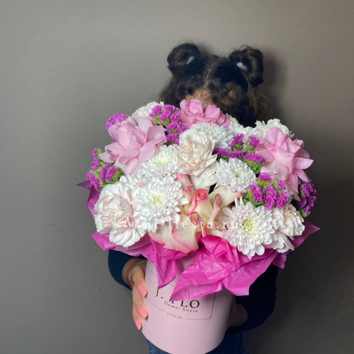  Бокс "Нежная яркость" в Пскове