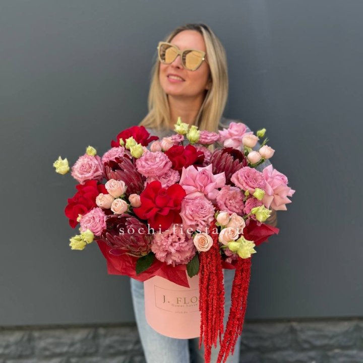 Дизайнерский цилиндр "Криотель" в Пскове