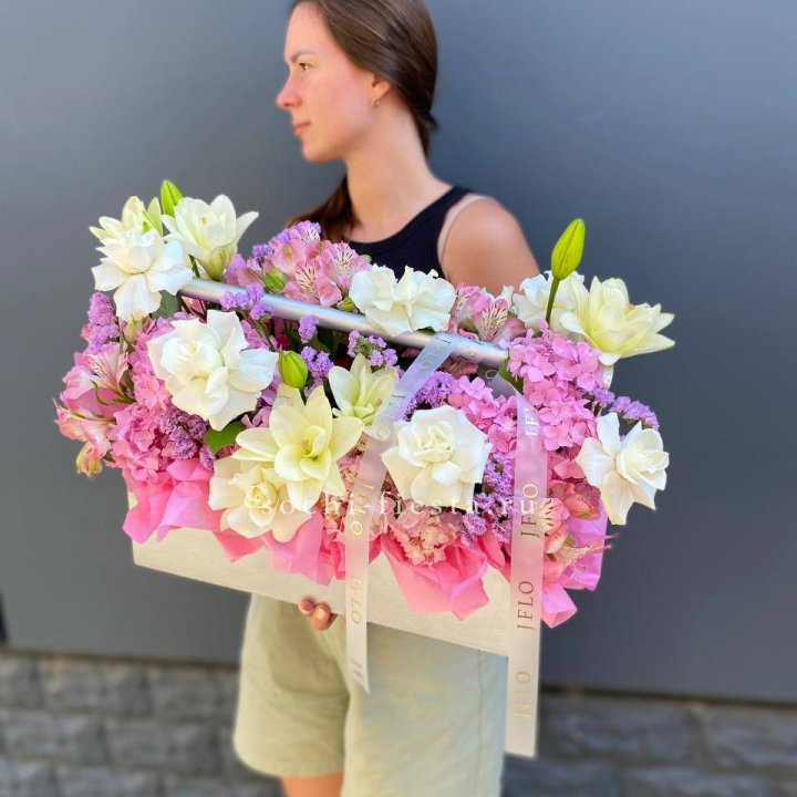 Большой бокс розовый в Пскове