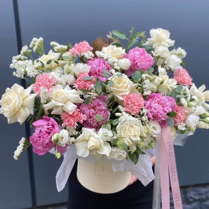 Дизайнерский бокс "Амор этерна" в Пскове