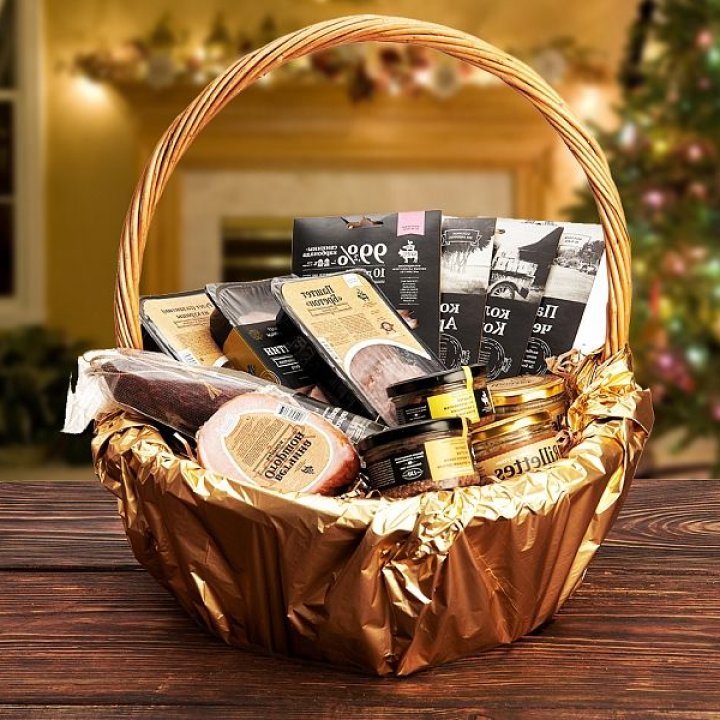 Гастрономическая корзина иксель в Пскове