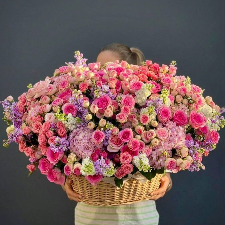 Цветочная корзина гигант №5 в Пскове