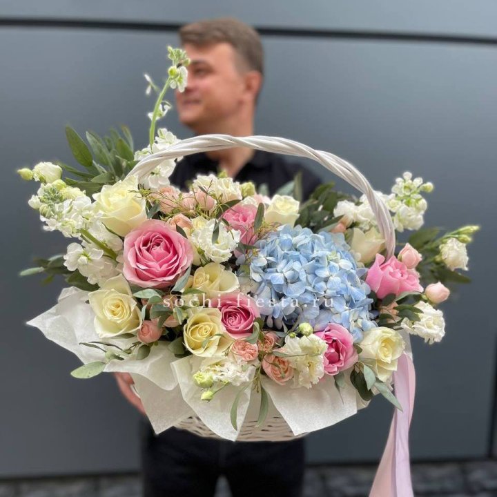 Авторская корзина "Аполинария" в Пскове