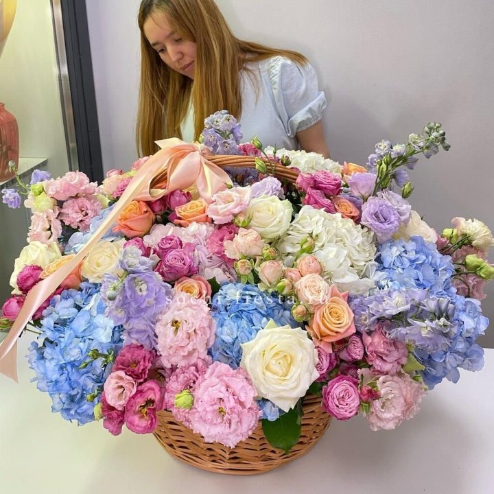 Авторская корзина "Экстра" в Пскове