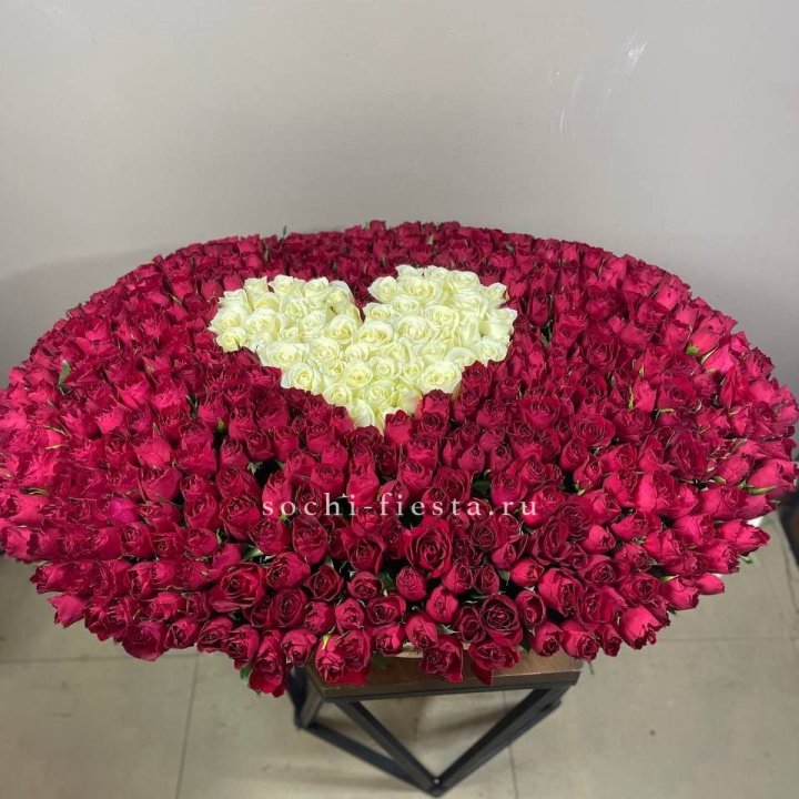 501 роза в корзине в Пскове