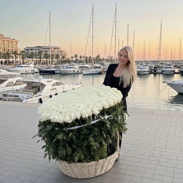 301 высокая роза в корзине в Пскове