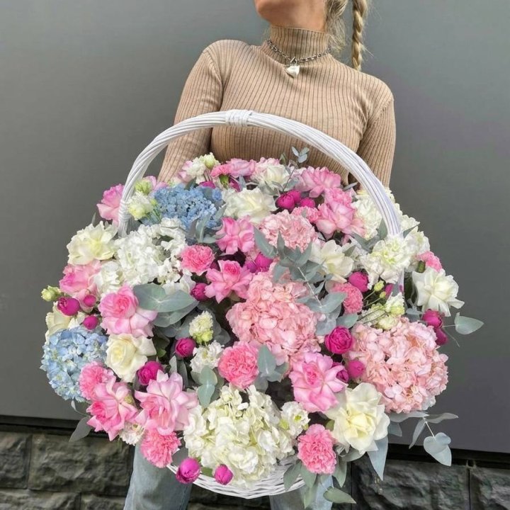 Цветочная корзина №3 в Пскове