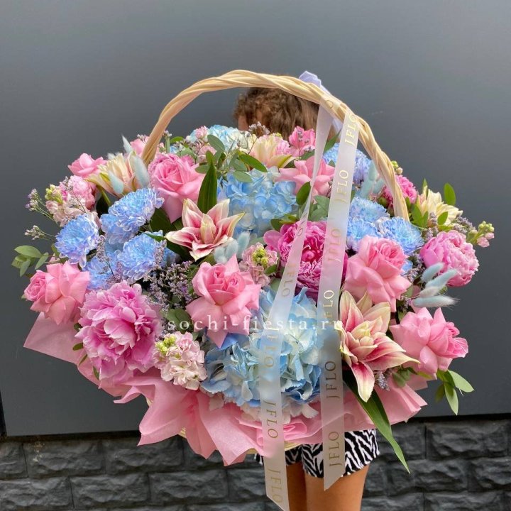 Яркая корзина "Летнее настроение" в Пскове