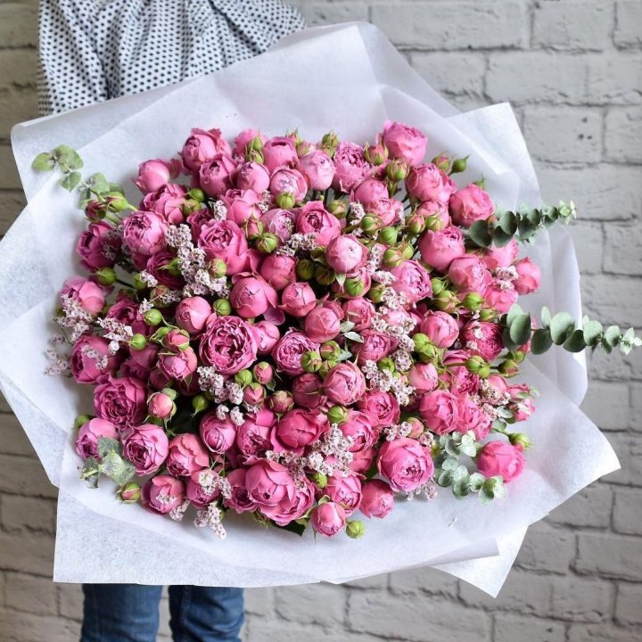 51 кустовая роза в Пскове