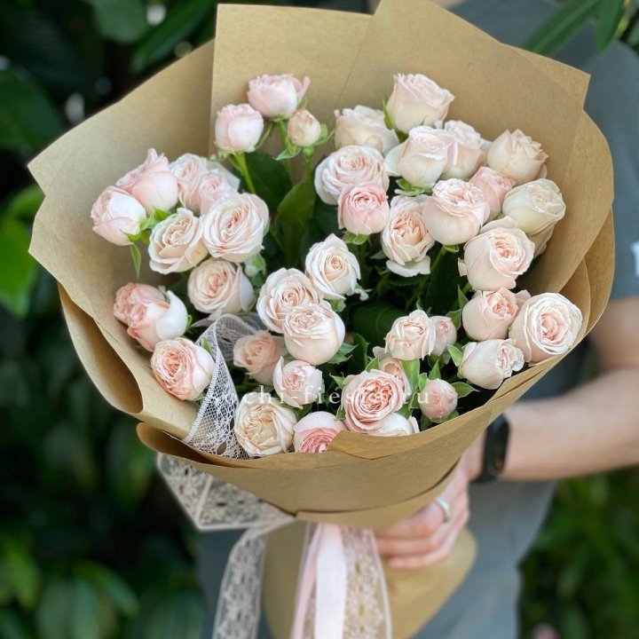 Кустовые розы букет №1 в Пскове