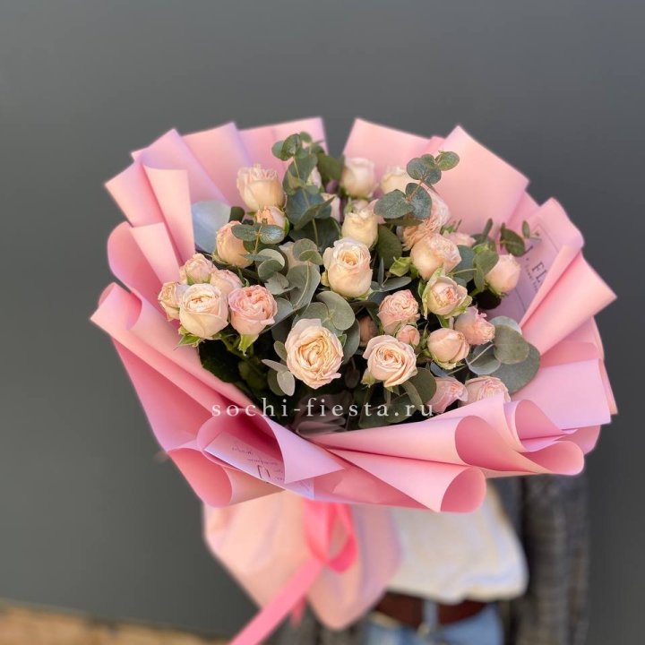 Букет пионовидных роз Cute Love в Пскове