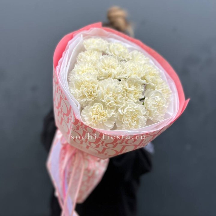 Белые диантусы №2 в Пскове