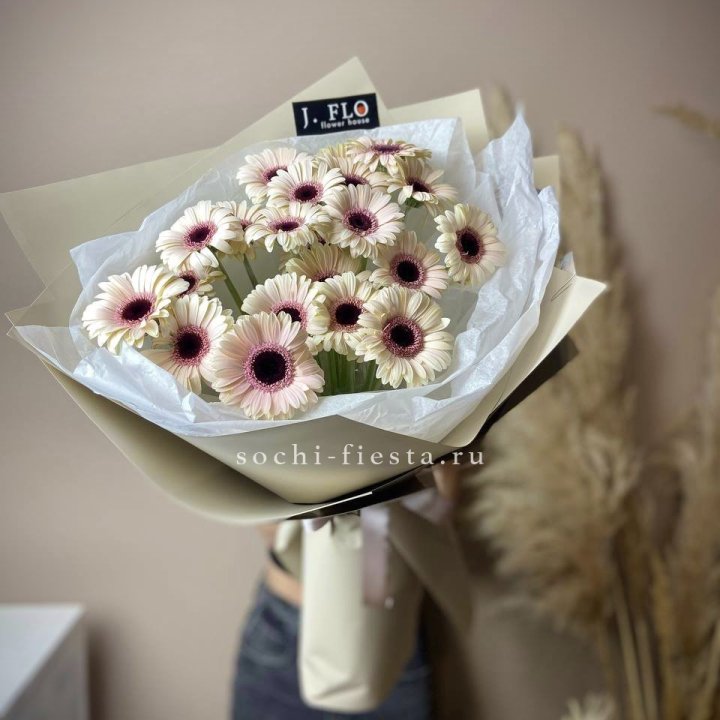 Букет голландских гербер "Свит" в Пскове